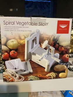 Spiral vegetable slicer