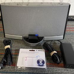 Bose SoundDock Portable With AC Adapter And Bluetooth Receiver 