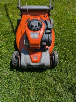 HUSQUARNA AWD MOWER