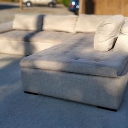 Off White L Shaped Sectional Couch “WE DELIVER”