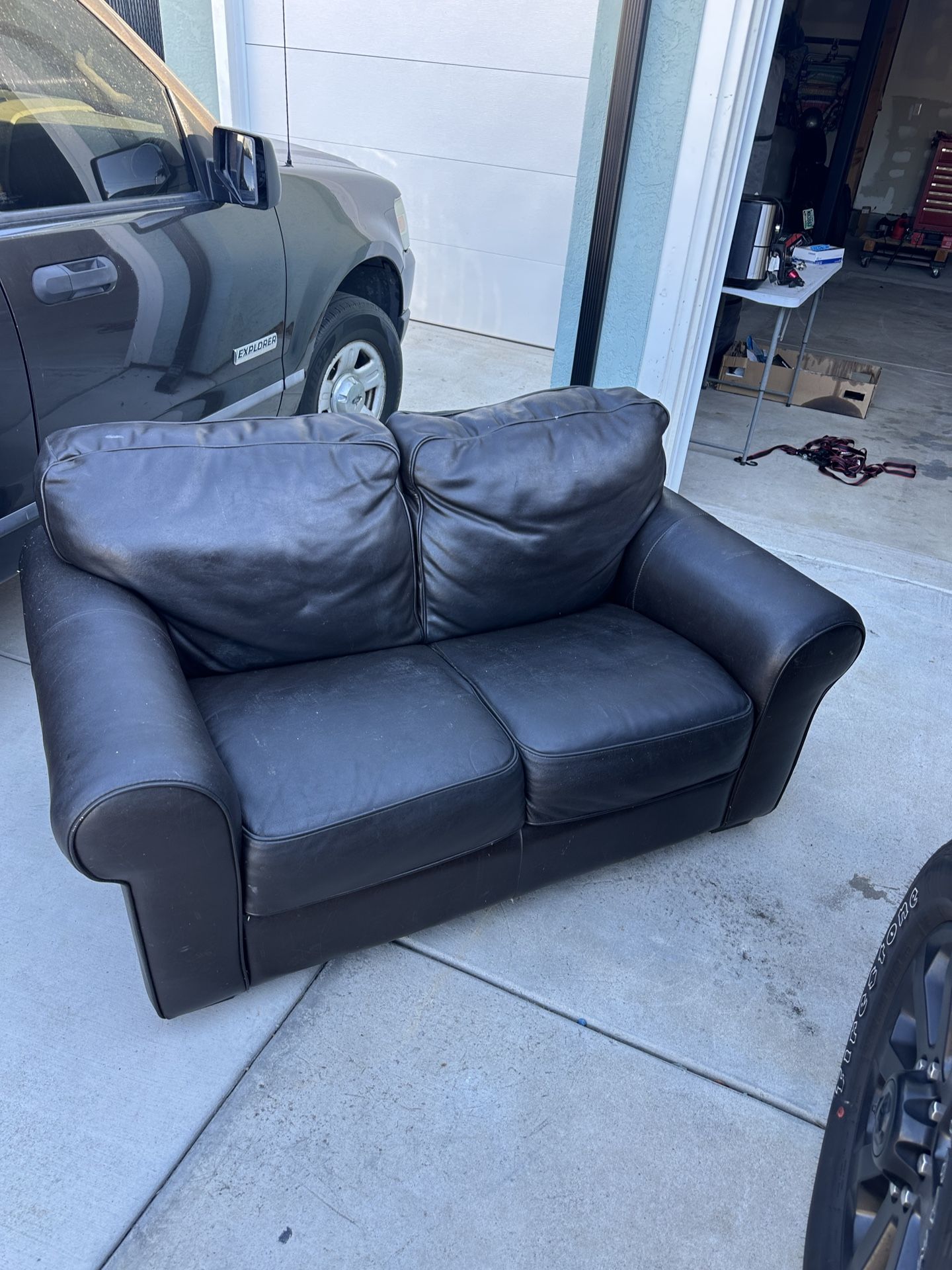 Leather Couch Free Delivery