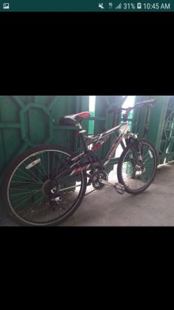 Schwinn s 15 mountain bike hotsell