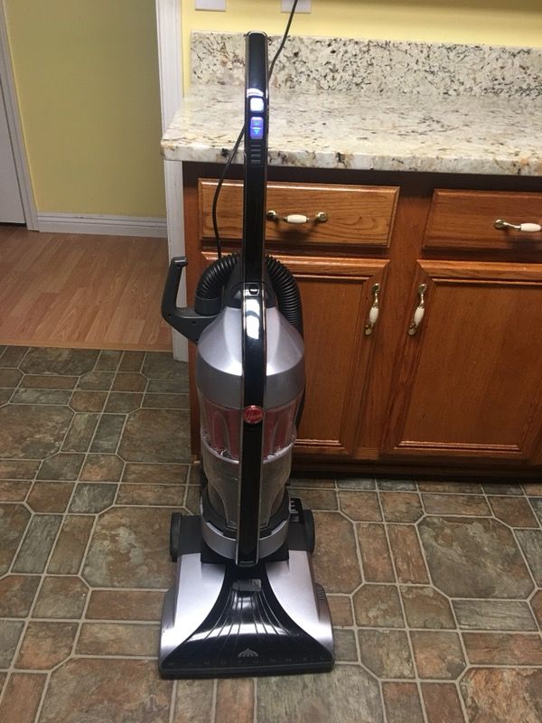Hoover UH70015 Platinum Collection Cyclonic Bagless Upright