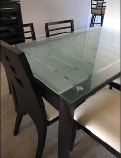4 Dining Chairs NOT Includes Table/ Sillas De Comedor