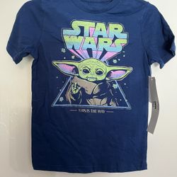 Girls XS Star Wars Mandalorian Grogu Baby Yoda Shirt