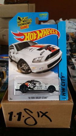 Hot Wheels 10 ford shelby gt500