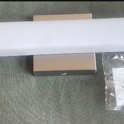 Bathroom vanity light (LED)