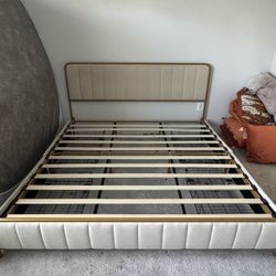 King Bed with Storage 