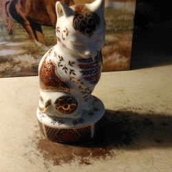 Cat Figure