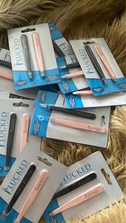 Plucked tweezer set of 2 $5