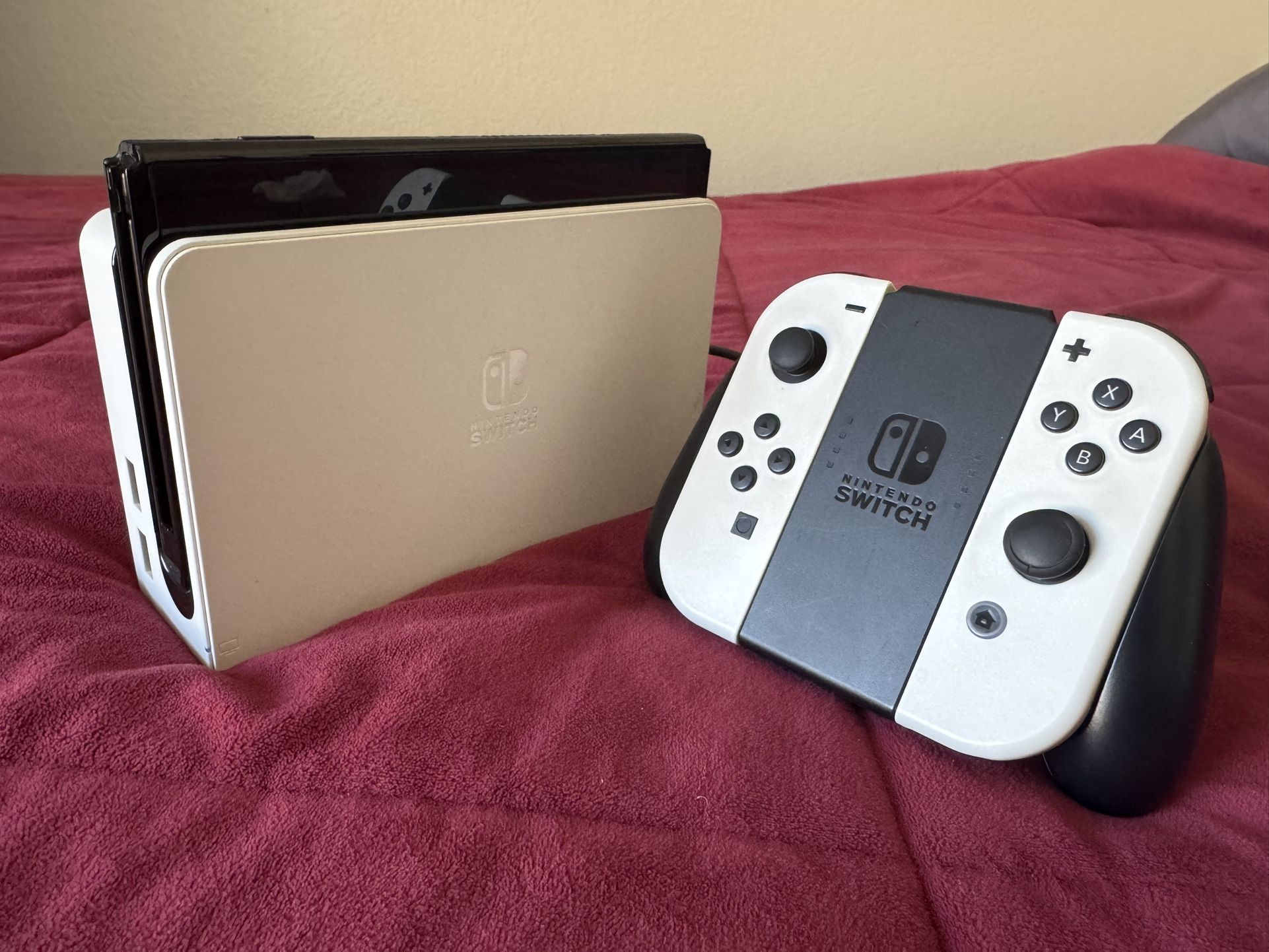 Nintendo Switch OLED + Travel Case + MicroSD Card