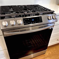 Samsung Stainless Smart 5 Burner Gas Range, Self Cleaning