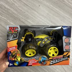 NWT Stunt Challenger Remote Control car with twisting front wheels
