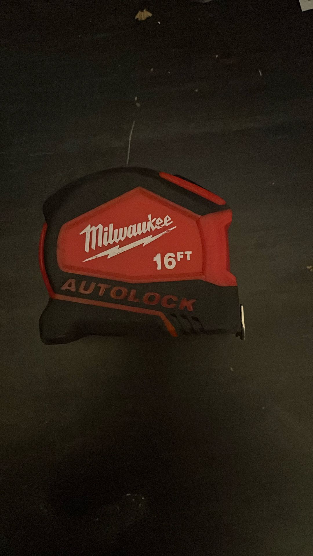 Tape Measure Wide Blade Tape