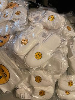 Drew mascot slippers