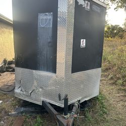 2015 Enclosed Trailer 