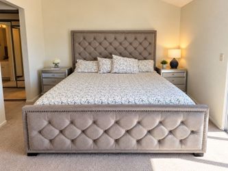 Elegant Ashley Furniture King-Size Bed + Mattress