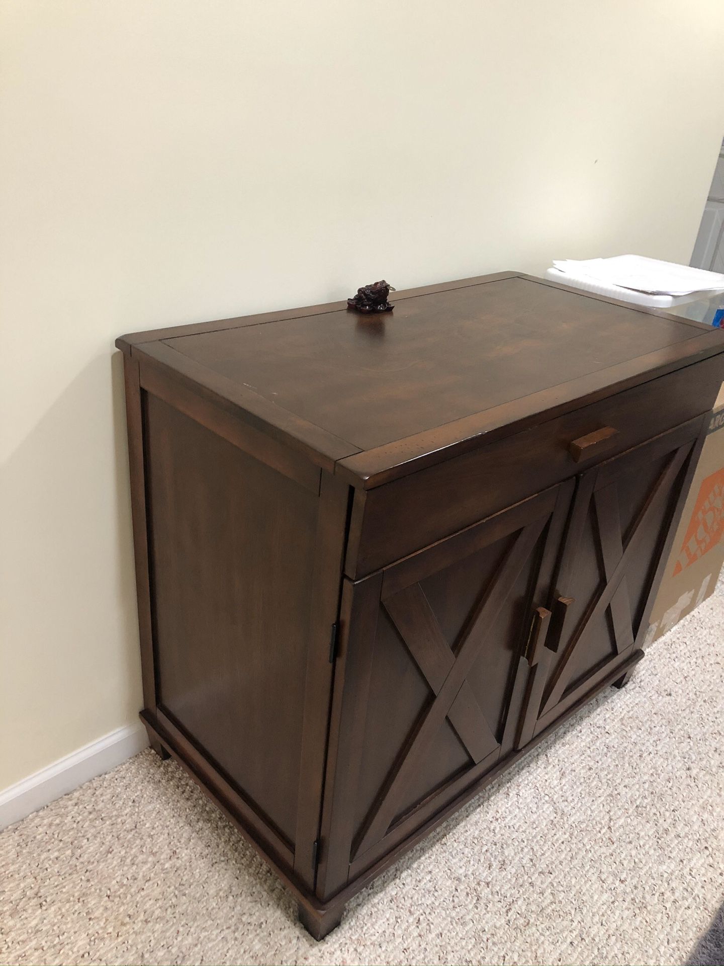 Solid wood accent chest