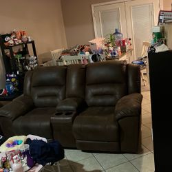 Selling my Stoneland brown electric recliner polyester couch