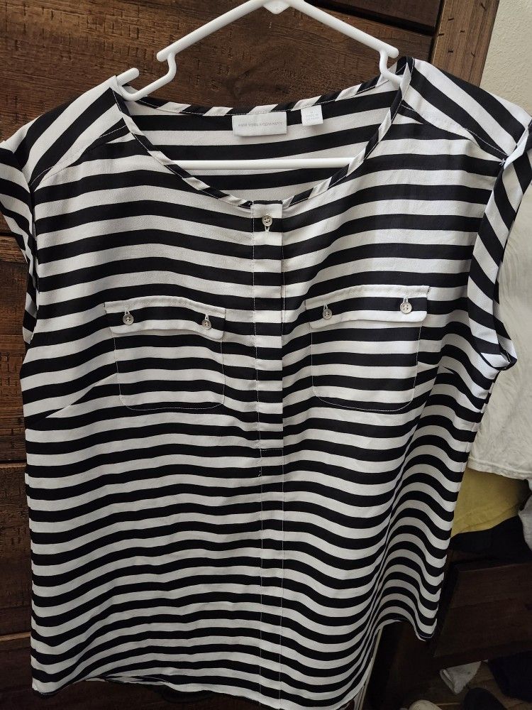 NY& CO / Sizes In Pics / Look At Other Post