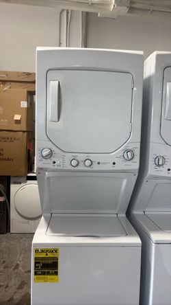 GE Stacked Washer Dryer Combo Unit electric