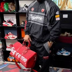 JACKET AND PANTS BLACK SUPREME OUTFITS  L