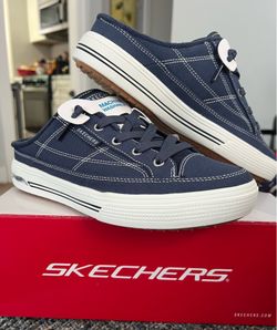 Women’s Sketchers shoes