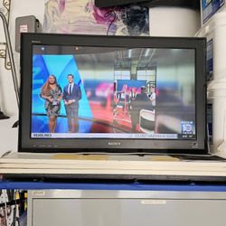 Sony 31" TV With Remote 