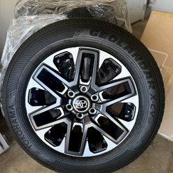 P265/60HR20 Toyota Truck Rims and Toyo Tires Set of 4