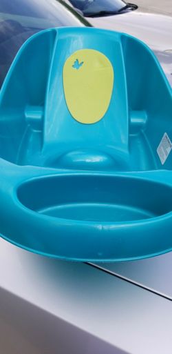 Plastic Baby bathtub