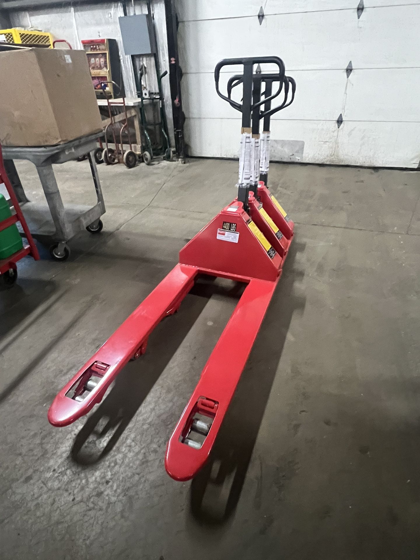 Pallet Jack New Lake Geneva 4400lb Capacity Dayton Brand Shipping Receiving Trucking