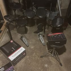 Music & Audio Equipment (READ DISC)