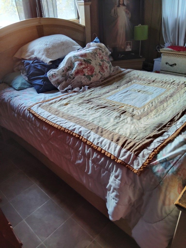 Queen Size Bed
