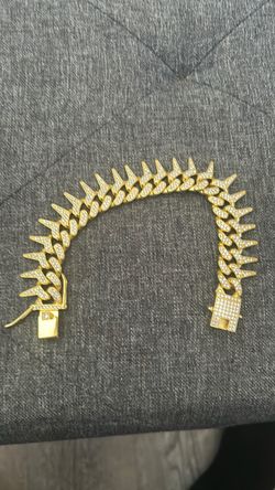 Gold plated pointed Cuban bracelet
