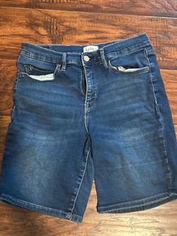 Ladies shorts size 8