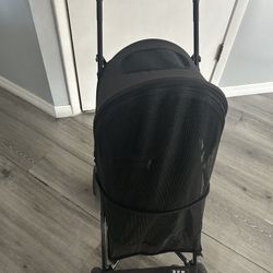 Pet Gear Travel Lite Pet Stroller in black. 