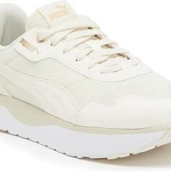 Puma White Women's Sneakers, Size 7.5
