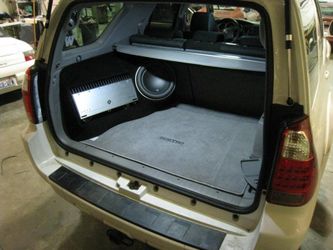 Subwoofer enclosure