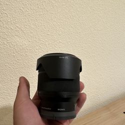 Sony lens