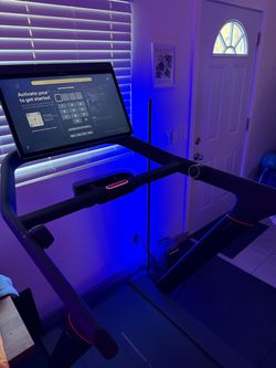 Peloton Tread Treadmill with Touchscreen