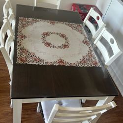 Dining Table And 6 Chairs 