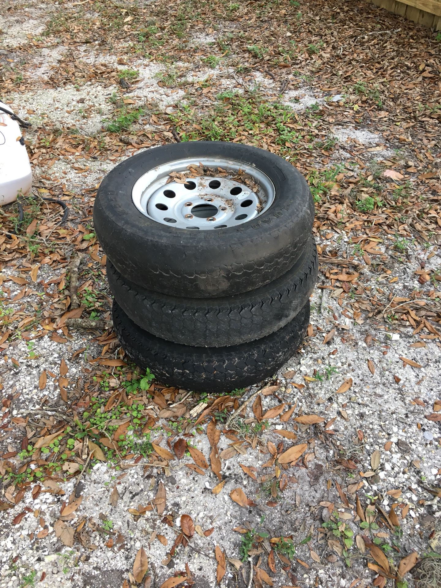 Trailer tires 205 75 D15