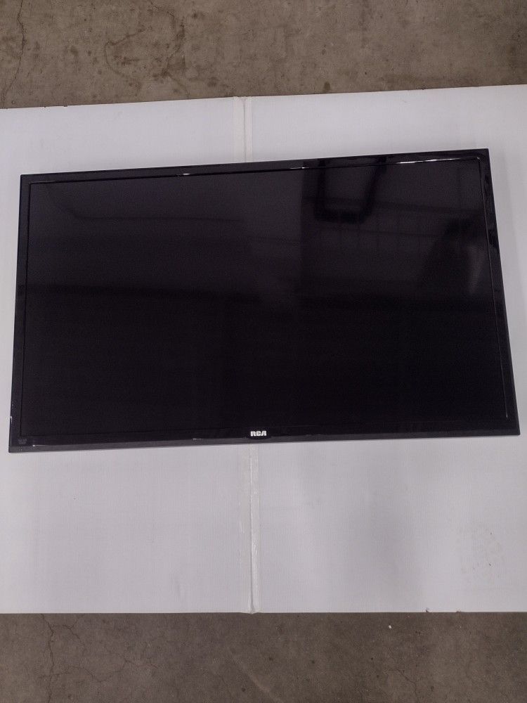 RCA 46" (LED46C45RQ) LED LCD 1920 x 1080 Full HDTV