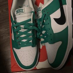 Dunk Low Stadium Green 9.5M