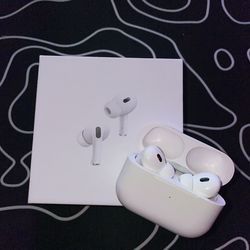 Wireless Earbuds (ON SALE)