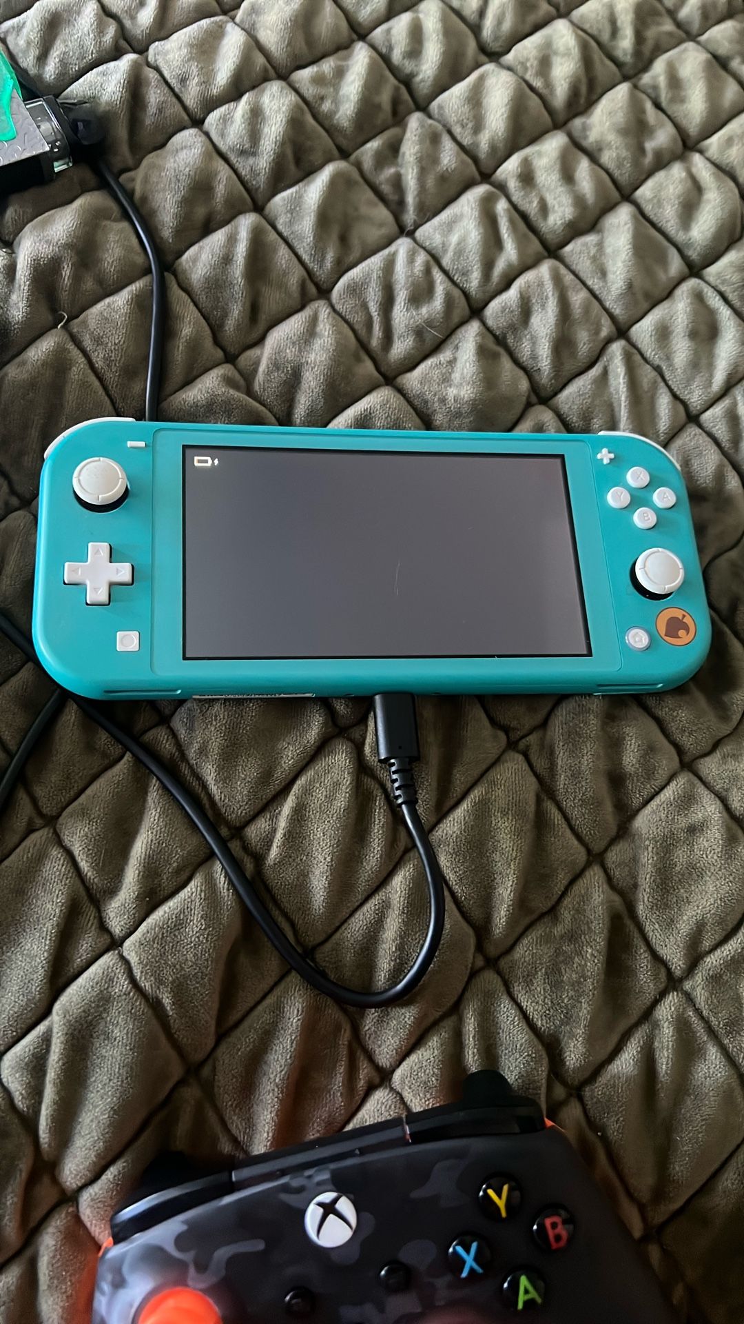 Animal Crossing Nintendo Switch Lite With 2 Games And 256 Gb Space As Card