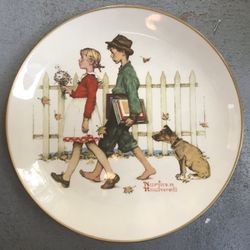 Decorative plate, Norman Rockwell 11 inches, 1972 limited in edition, fall