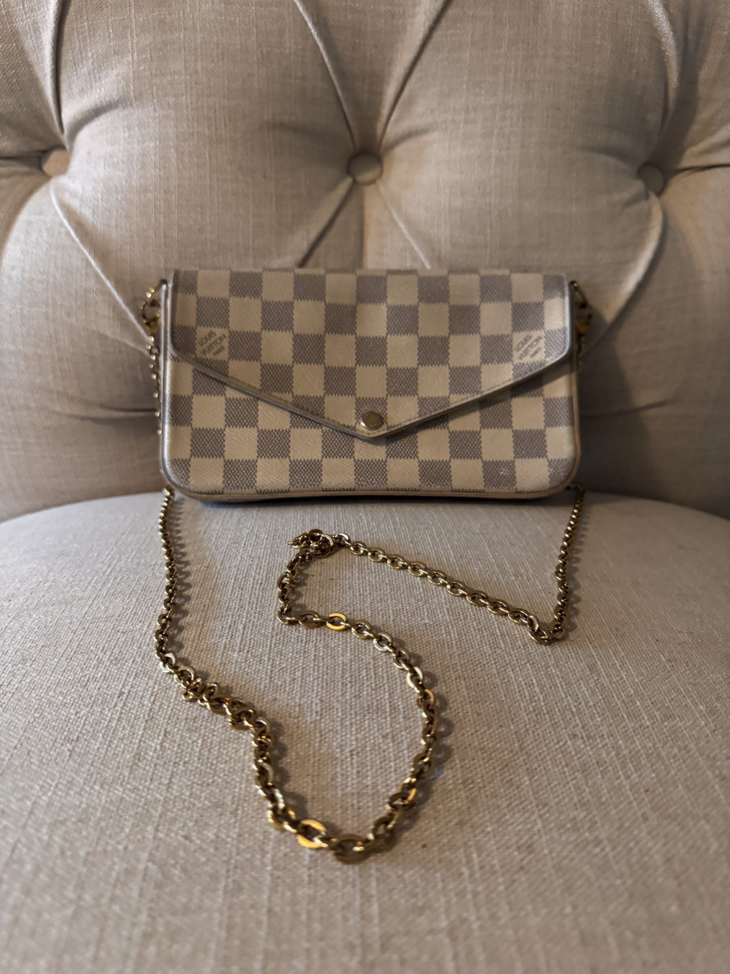 Auth Louis Vuitton Pochette Felicie Chain Wallet