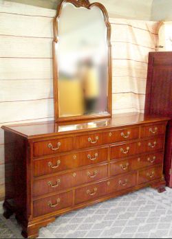 Drexel - Heritage High End 10 Drawer Dresser with Mirror - Delivered