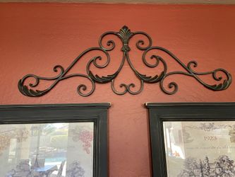 Iron decor